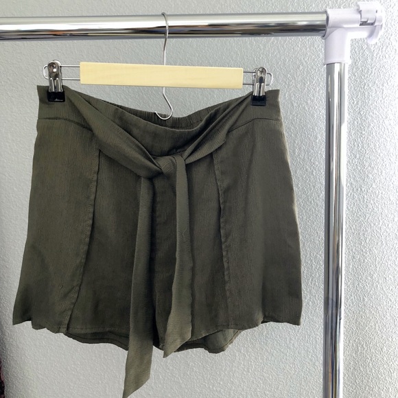 Olive Tie Front Shorts - Picture 7 of 8